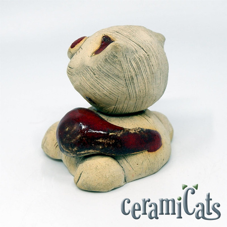 Figurka Siedzący Kot CeramiCats wiśniowy